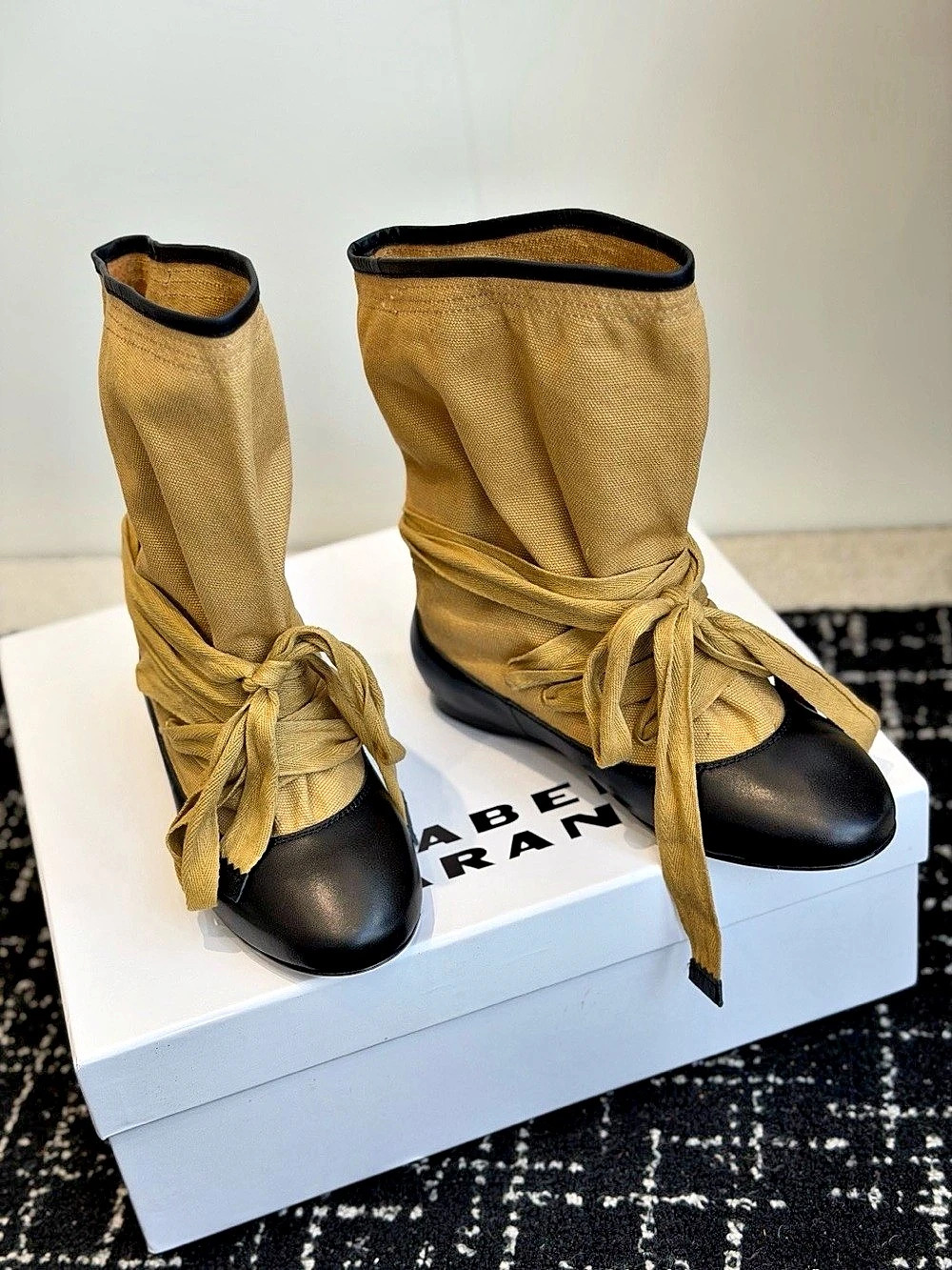 Isabel Marant Letiz Boots Gold & Black US 8
